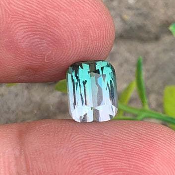 Bicolor Tourmaline ring
Bicolor Tourmaline  pendant
Cushion cut natural bicolor tourmaline with two-color zoning
Rare Afghan bicolor tourmaline gemstone with brilliant sparkle