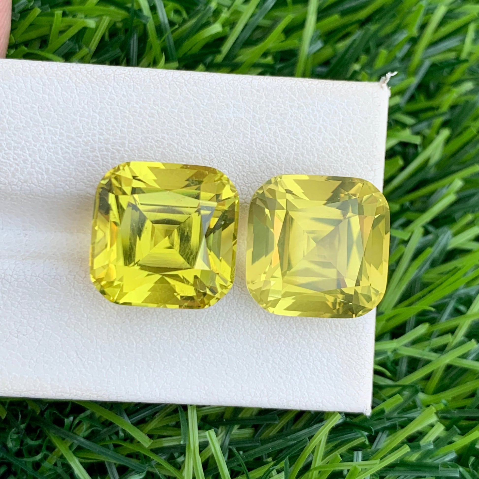 Eye Clean Cushion Lemon Quartz Gem Pair – Onestep Gems