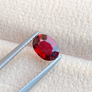 Loose Red Spinel
Eye Clean Red Spinel Stone

Oval Cut Burmese Spinel