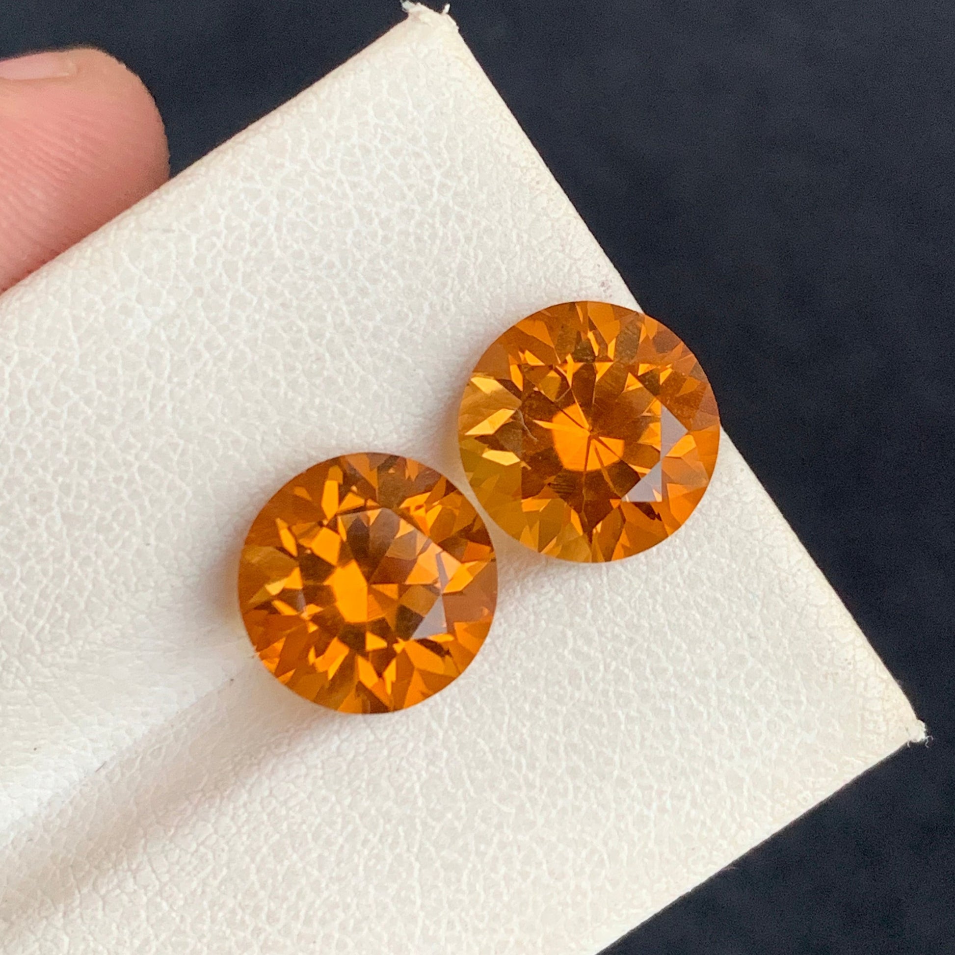 Orange Citrine Pair
Golden Citrine Gemstone Pair – Perfect for Earrings