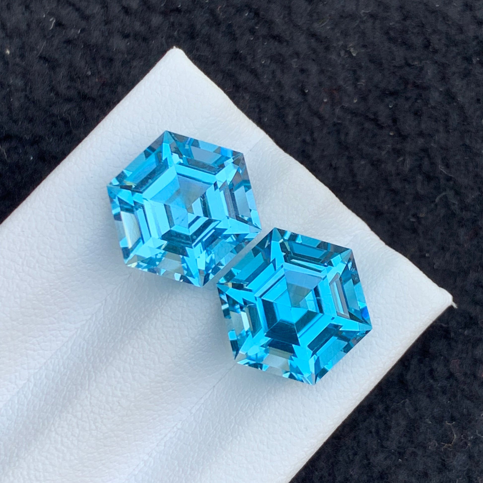 Hexagonal Cut Blue Topaz Gemstones USA

Swiss Blue Topaz Pair for Earrings OneStep Gems