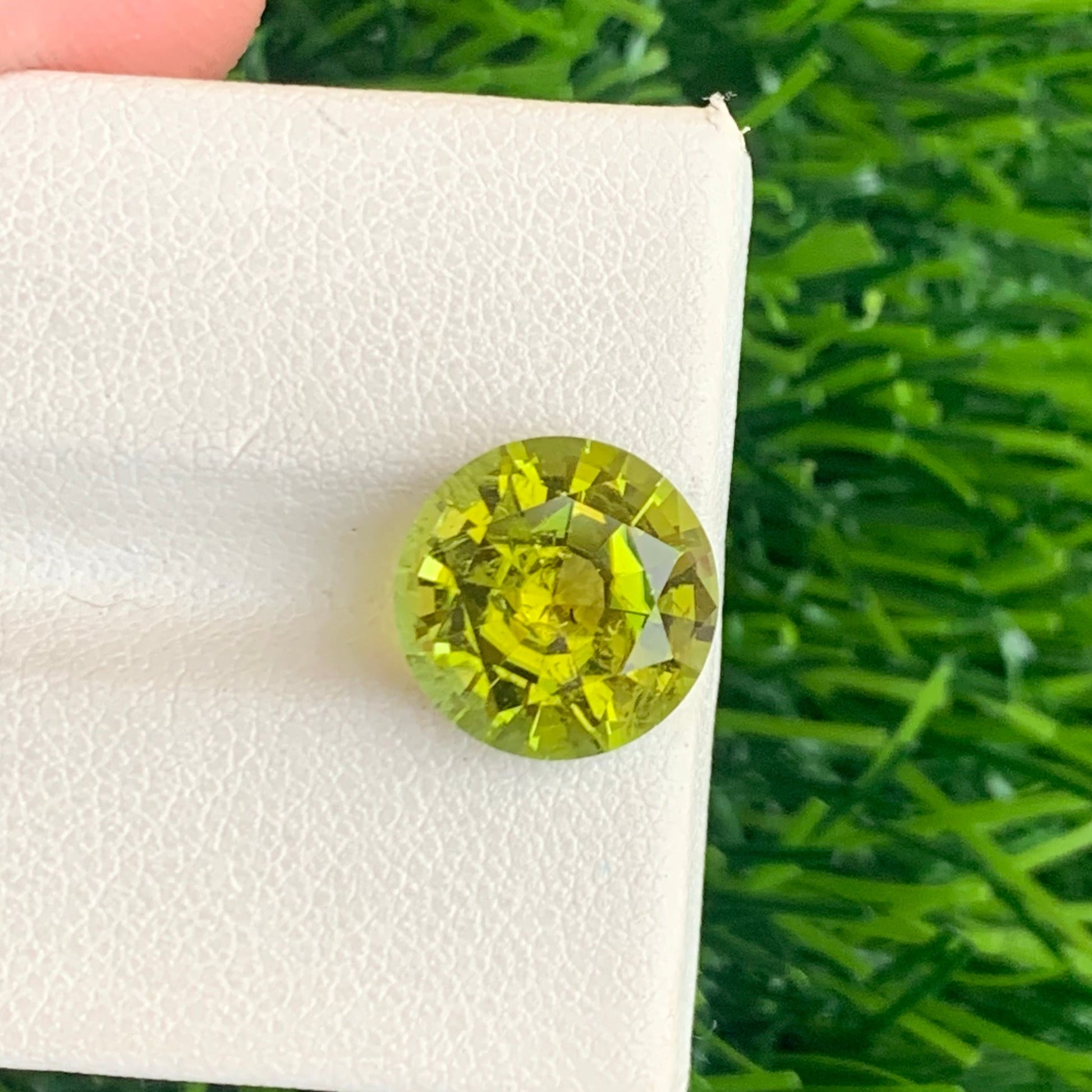 High Quality Round Cut Tourmaline Gemstone