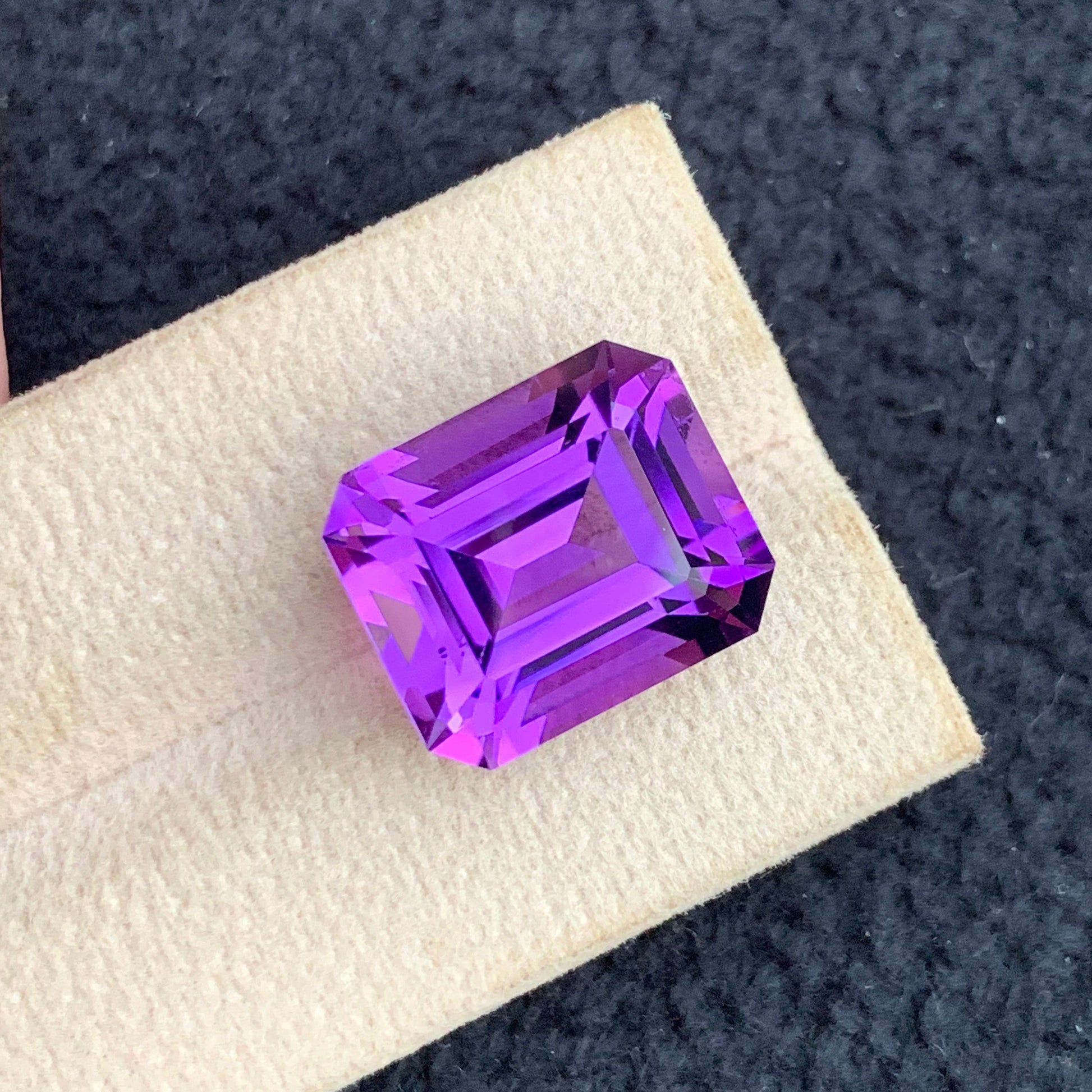 High clarity Brazilian amethyst luxury gemstone
OneStep Gems certified pink purple amethyst gemstone