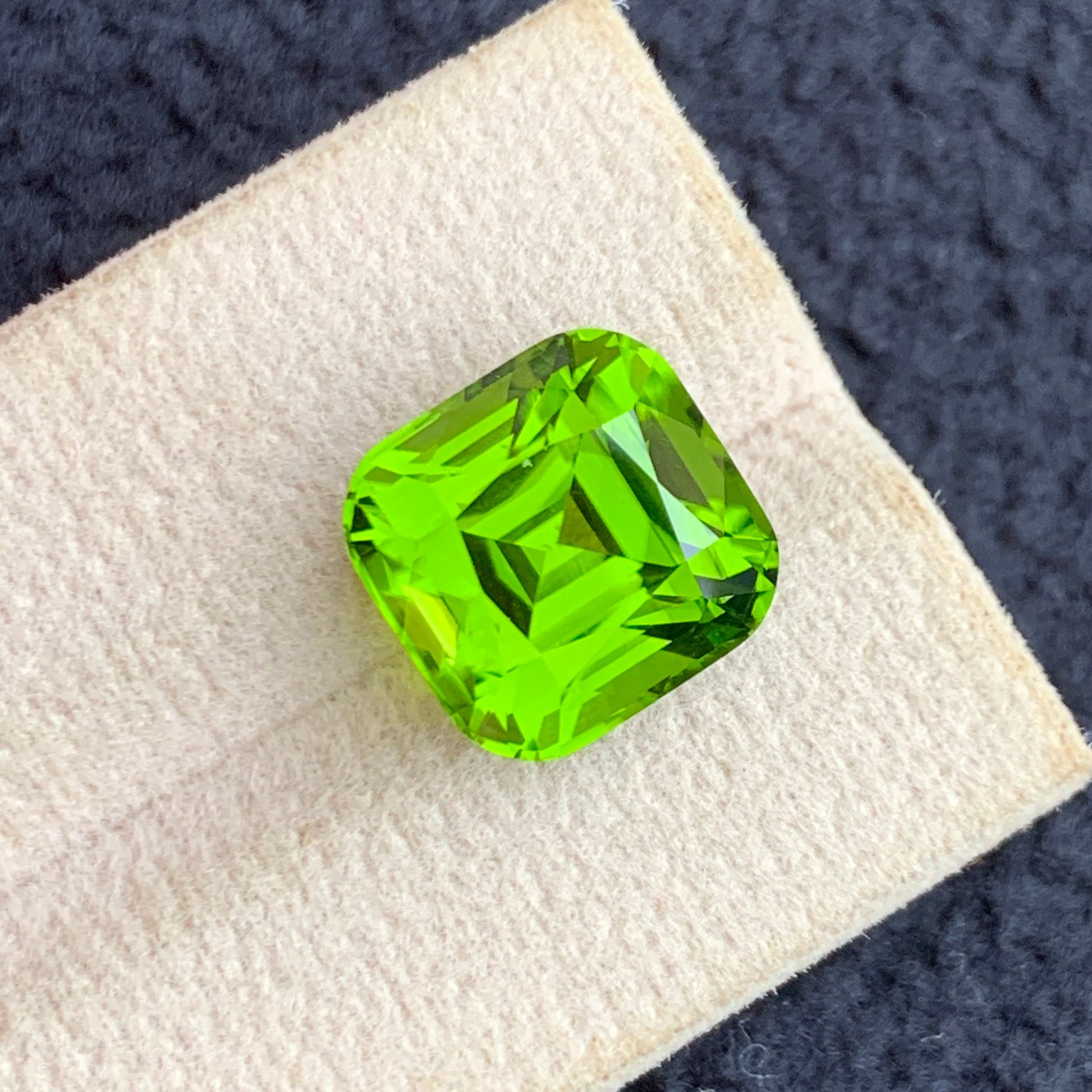 Green Peridot gemstone
Green Peridot jewelry