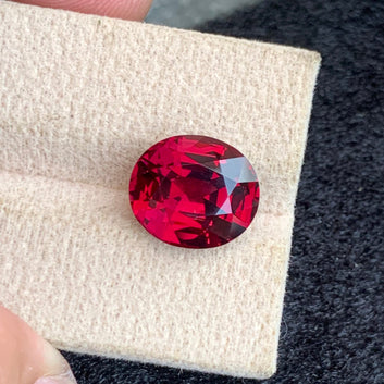 Rhodolite Garnet ring
Rhodolite Garnet pendant