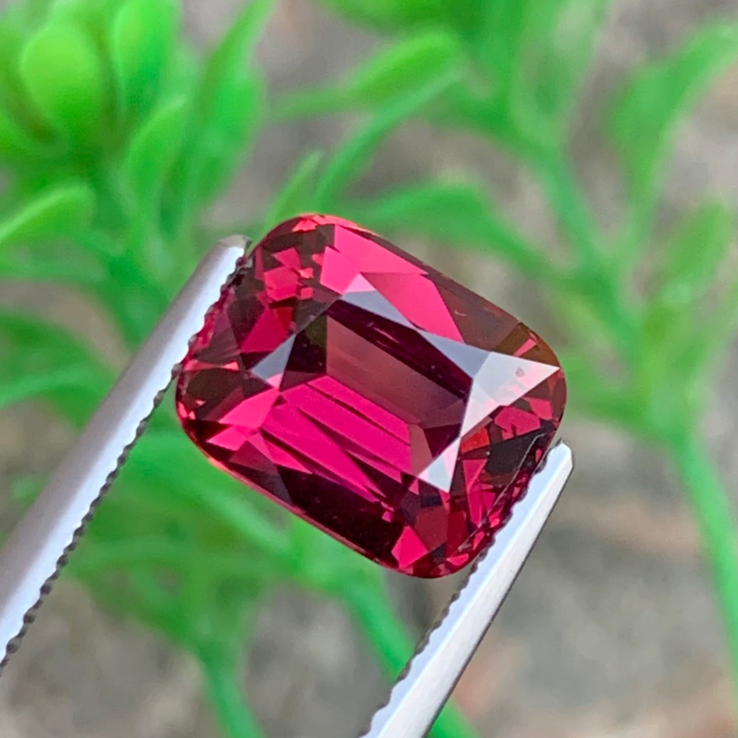 Pinkish Red Garnet gemstone
Pinkish Red Garnet jewelry