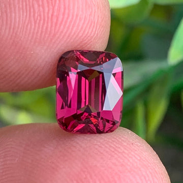 3.50 Carats Natural Pinkish Red Garnet Gemstone, Cushion Cut – Stunning Pinkish Rhodolite Garnet