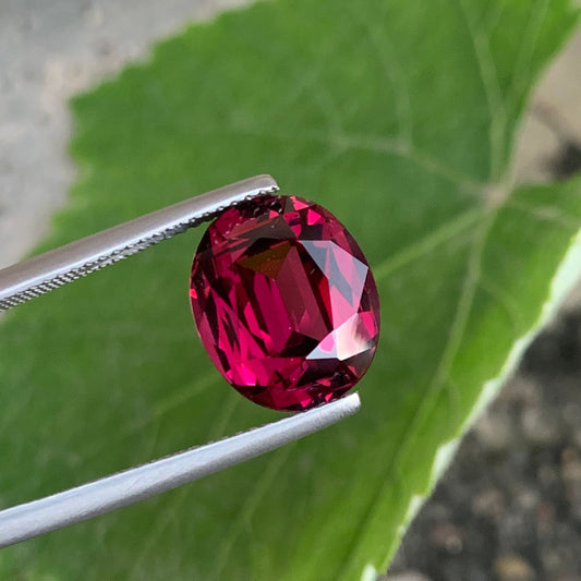 Pinkish Red Garnet Gemstone
Pinkish Red Garnet Jewelry