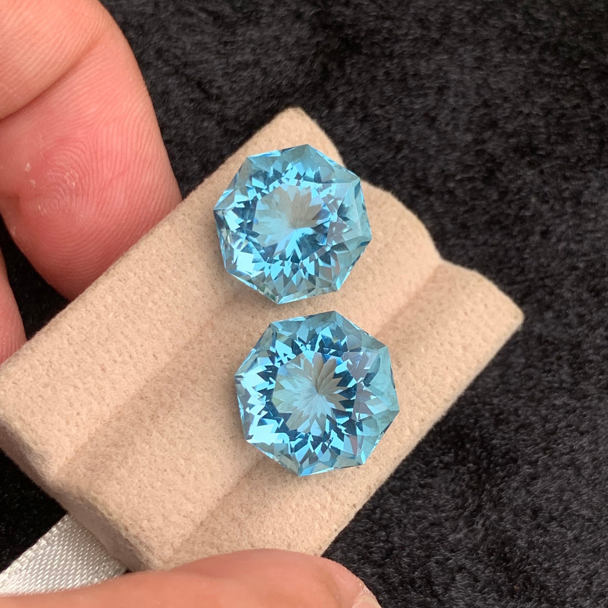 Blue Topaz gemstone
Blue Topaz jewelry
Blue Topaz gift