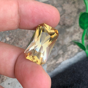 Bicolor Citrine ring
Bicolor Citrine pendant