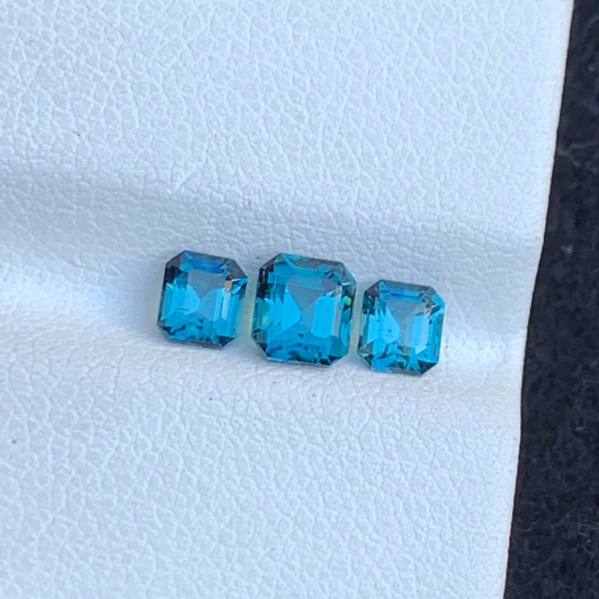 blue gemstone ring set