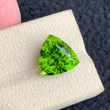 Green Peridot gemstone
Green Peridot jewelry