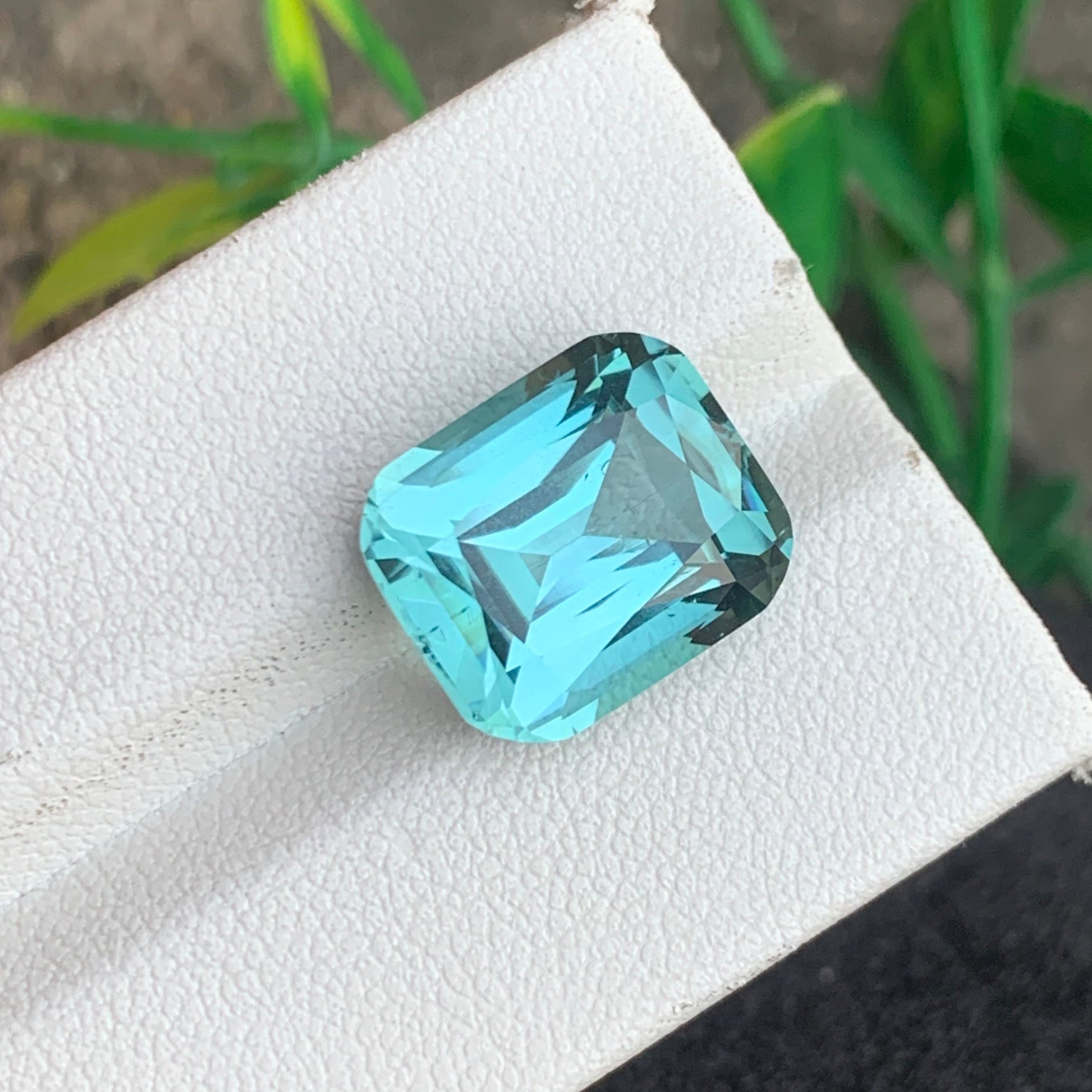  Lagoon Tourmaline Gemstone
 Lagoon Tourmaline Jewerly