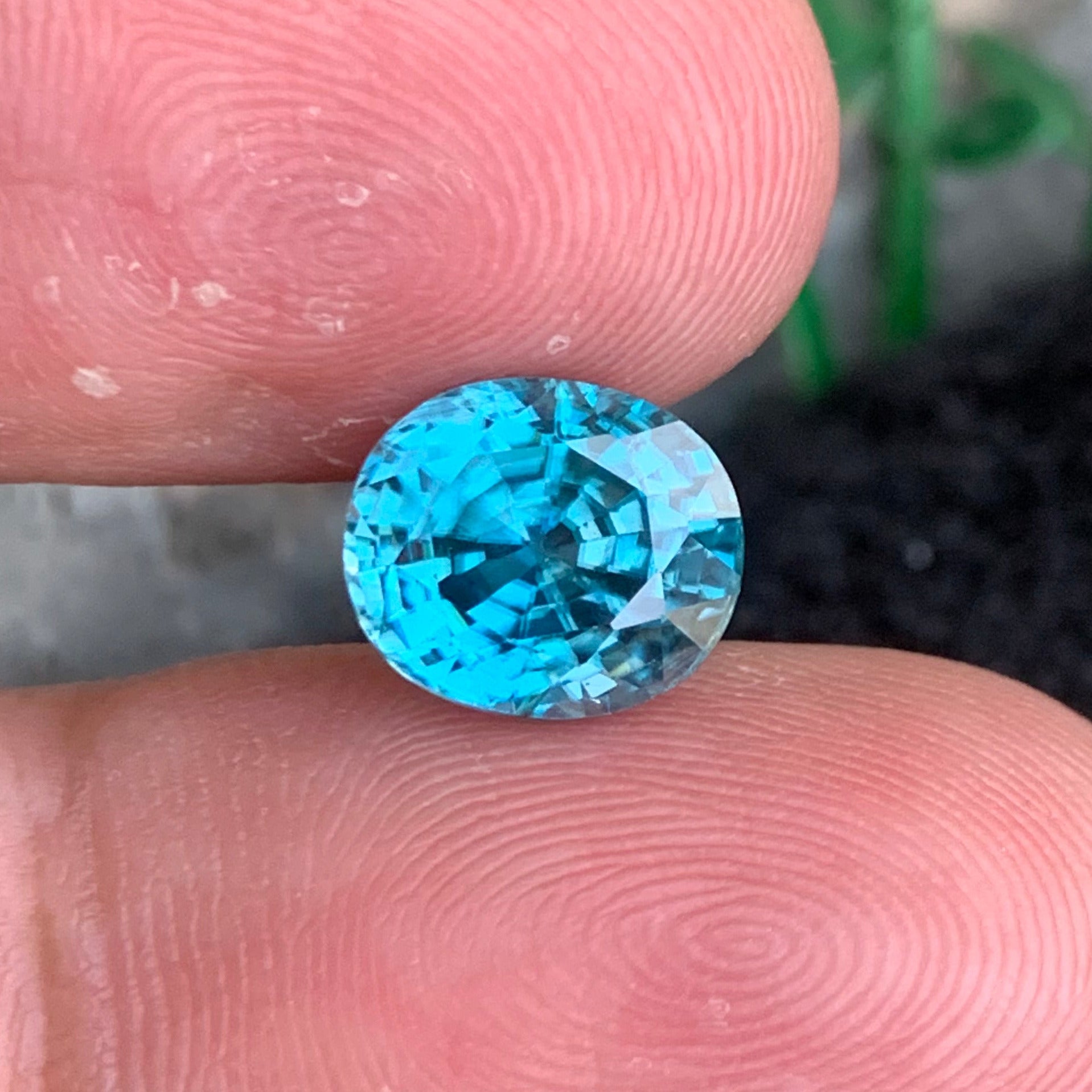 Blue Zircon ring
Blue Zircon pendant