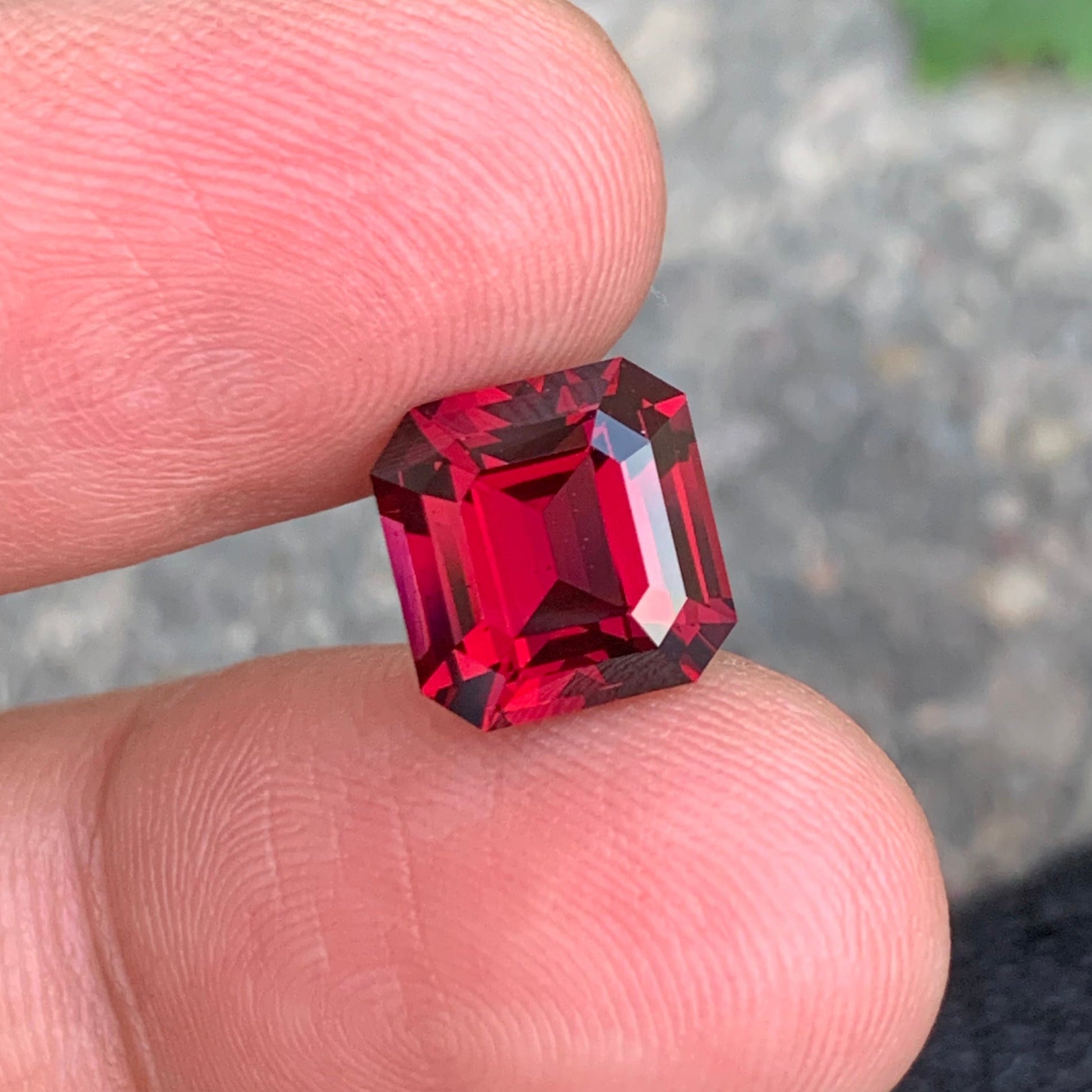 Rhodolite Garnet Gemstone
Rhodolite Garnet Jewelry