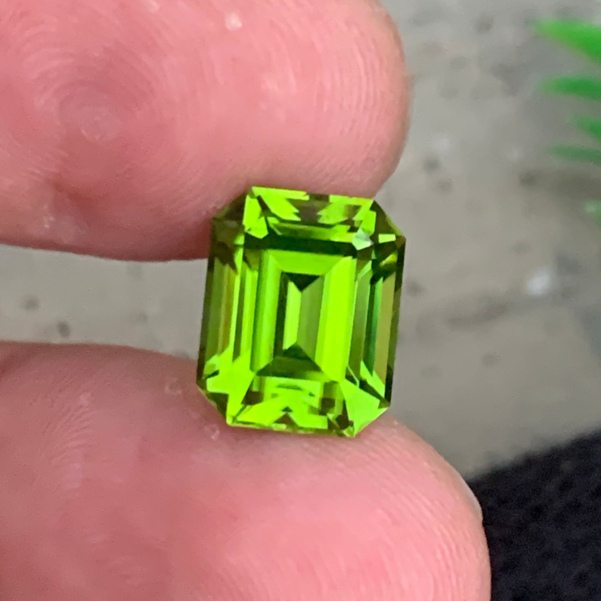 Green Peridot Gemstone ring
Green Peridot Gemstone pendant