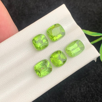  Green Peridot rings
 Green Peridot set