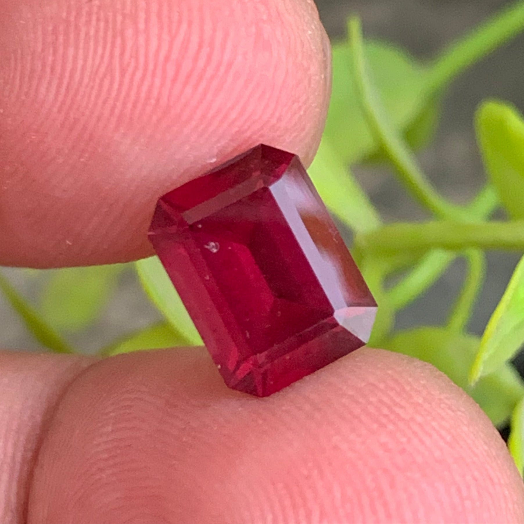  Rhodolite Garnet gemstone
 Rhodolite Garnet jewelry