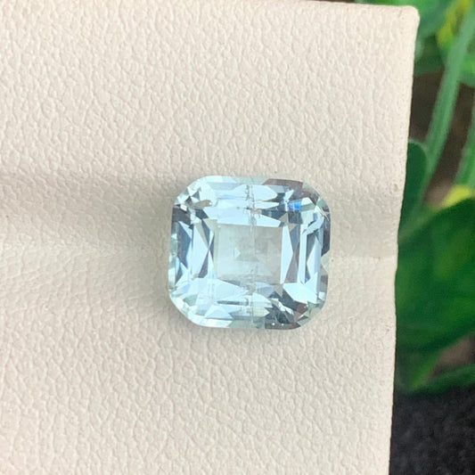  Aquamarine stone
 Aquamarine jewelry