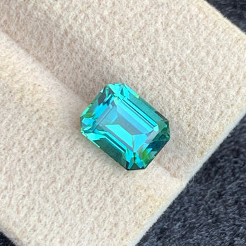 Lagoon Tourmaline ring
Lagoon Tourmaline pendant
