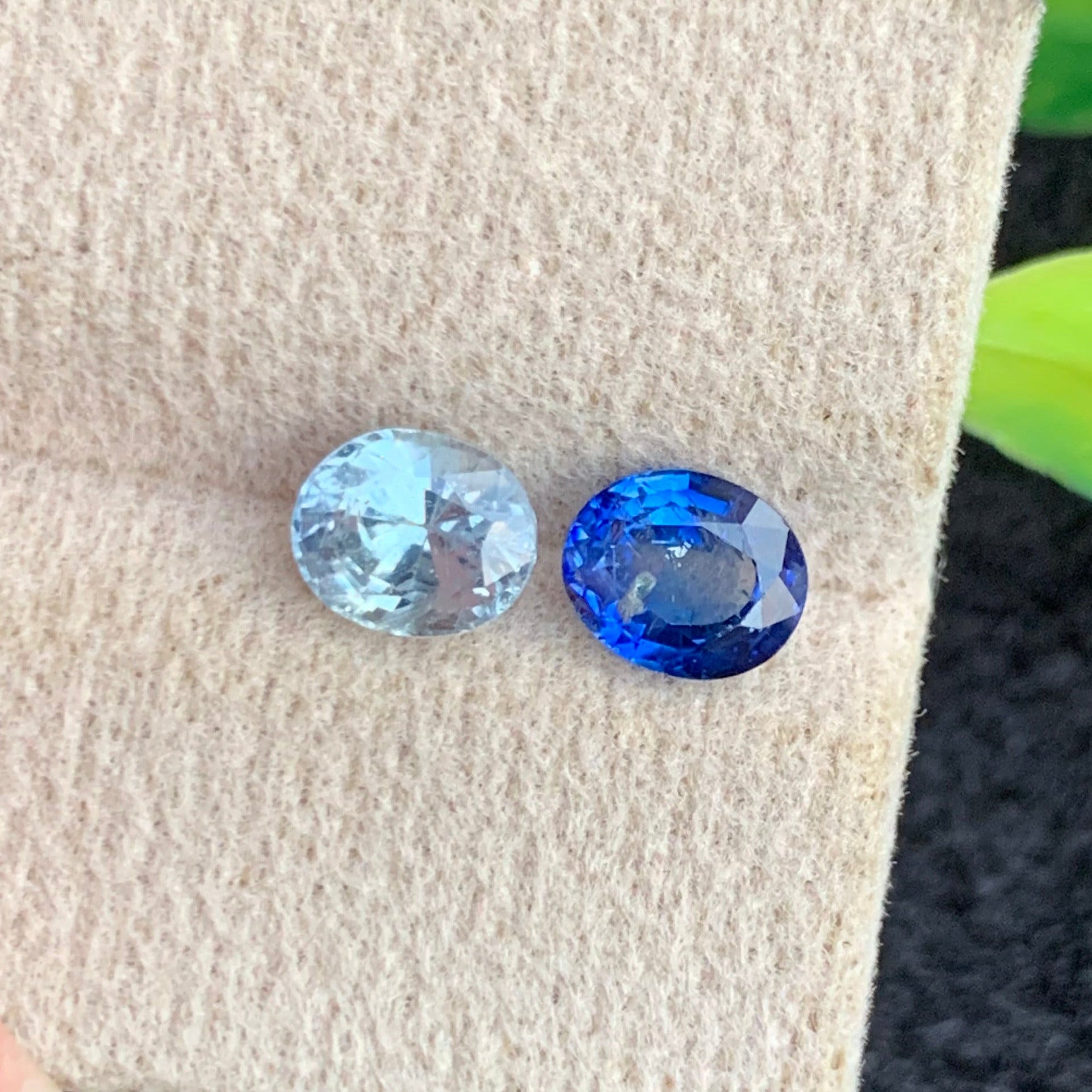 Reverse Sapphire gemstone
Reverse Sapphire jewelry