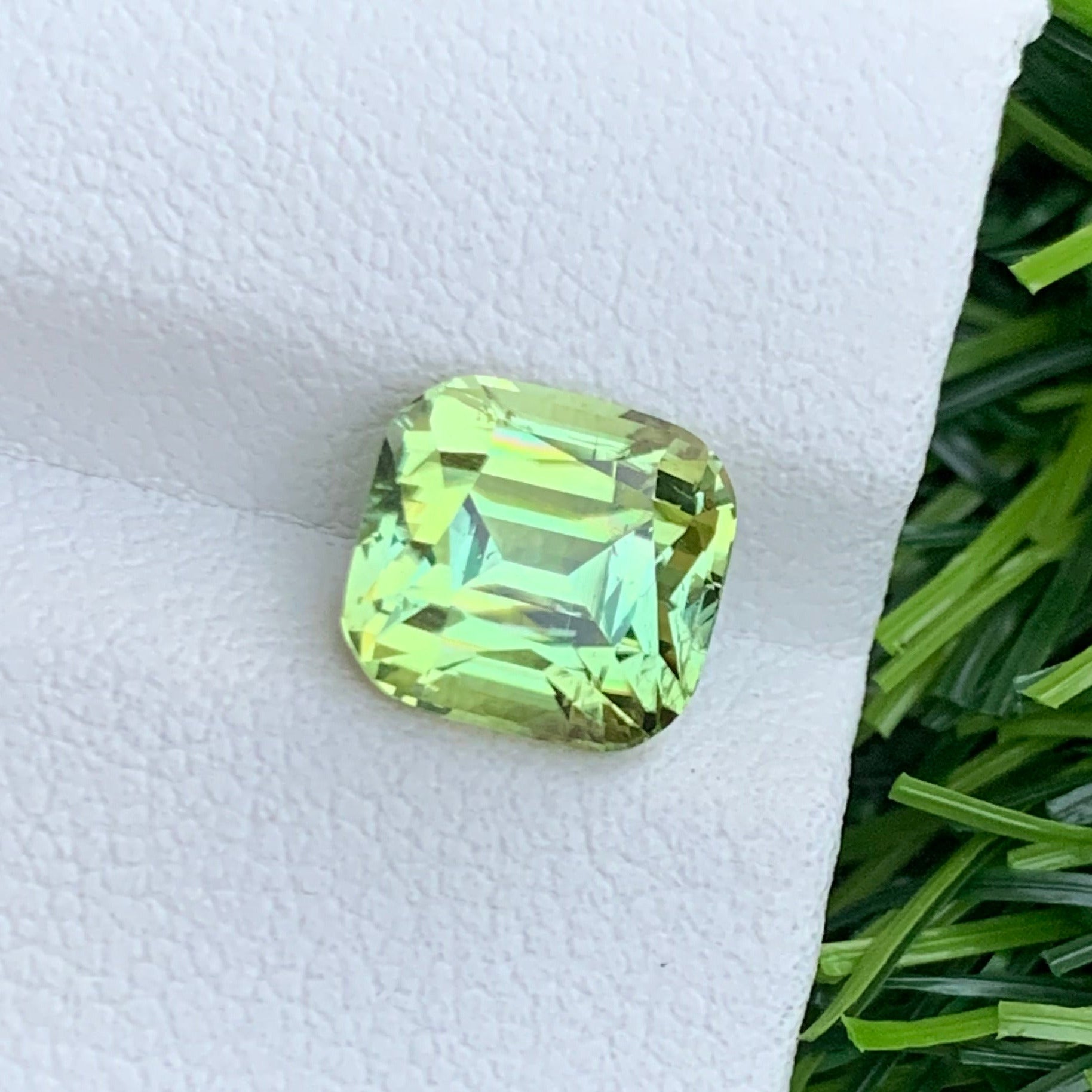 Greenish Yellow Tourmaline ring
Greenish Yellow Tourmaline pendant