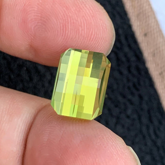 9.45 Carats Lemon Quartz from Brazil, Yellow Gemstone Pixel Shape