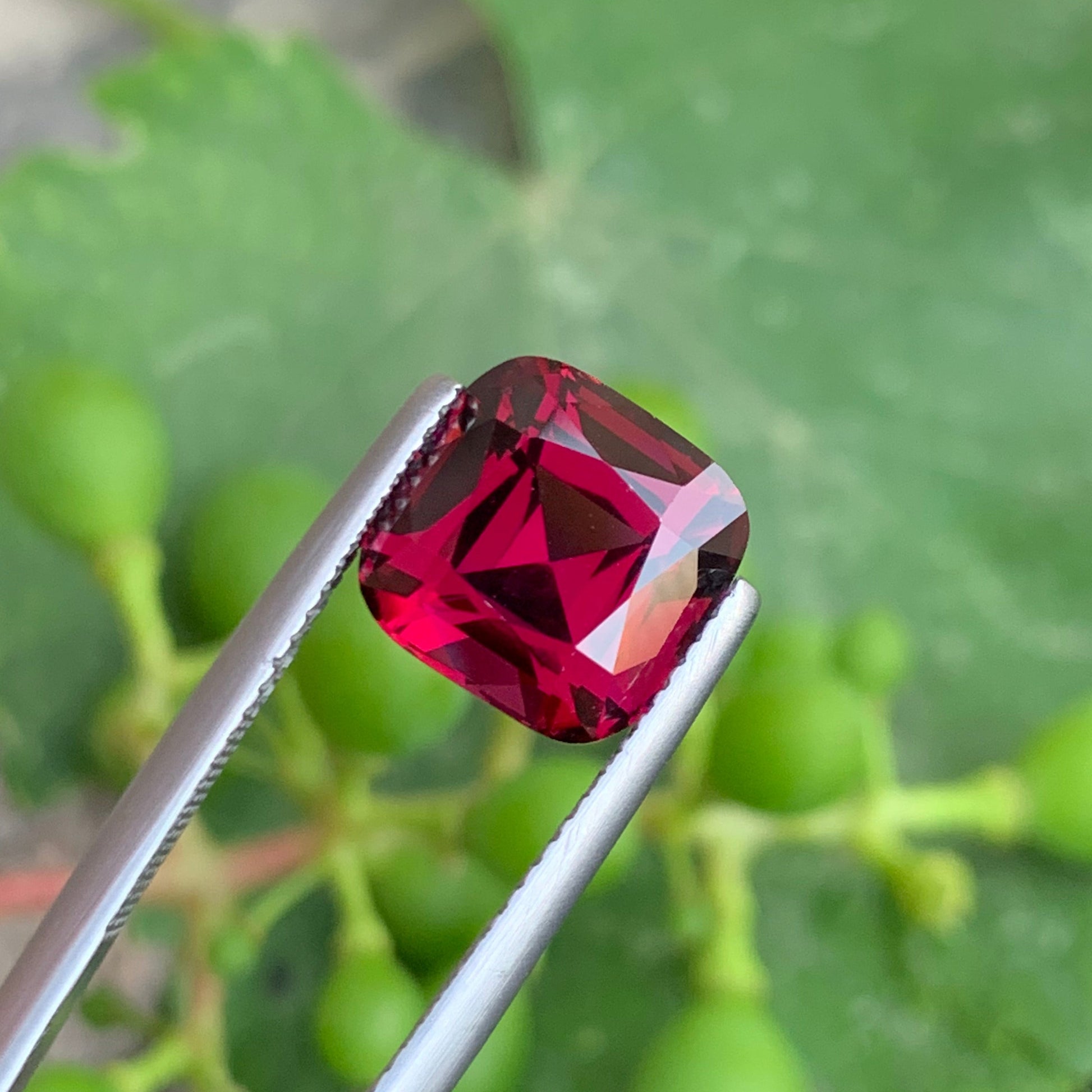 Pinkish Red Garnet gemstone
Pinkish Red Garnet jewelry