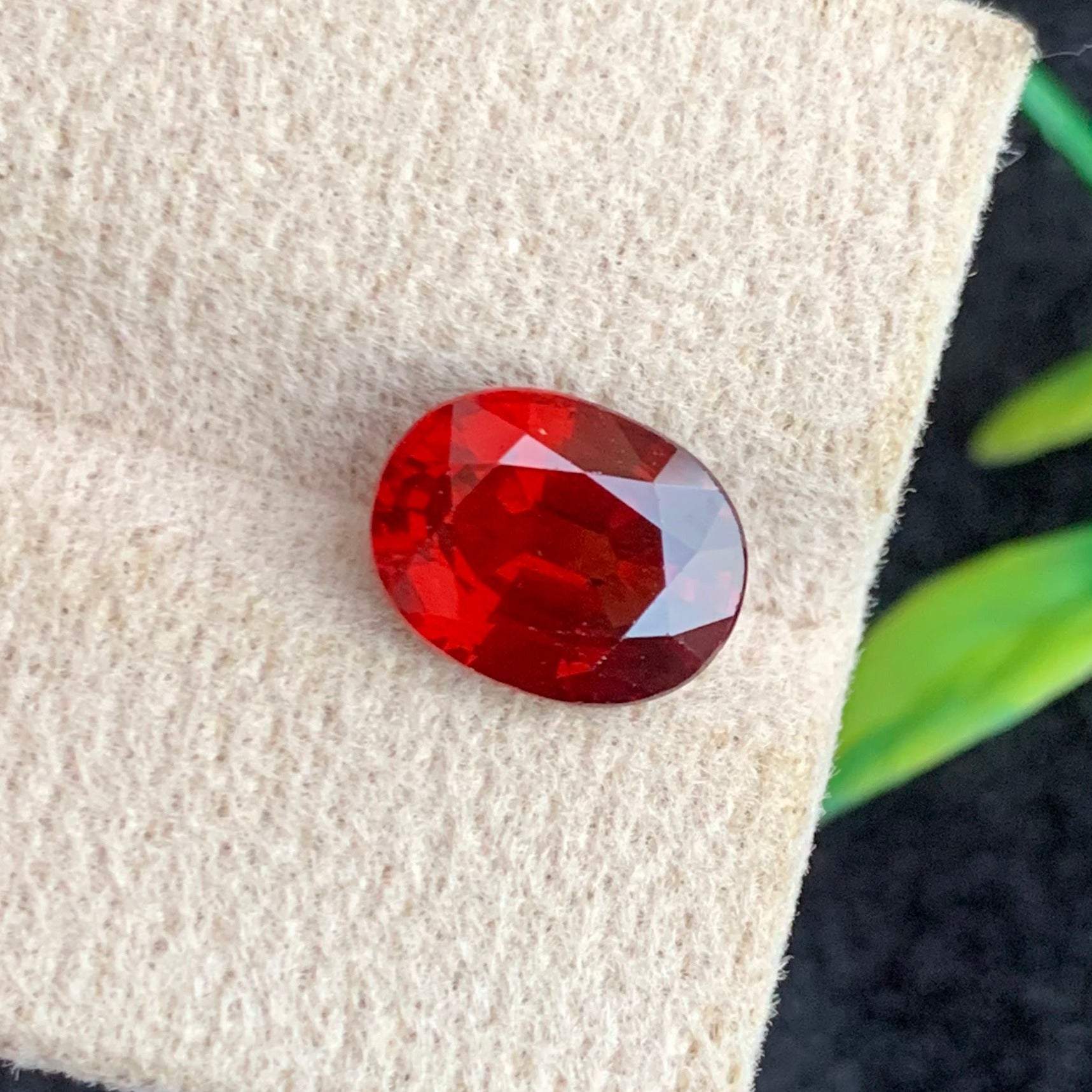Rhodolite Garnet ring
Rhodolite Garnet pendant
