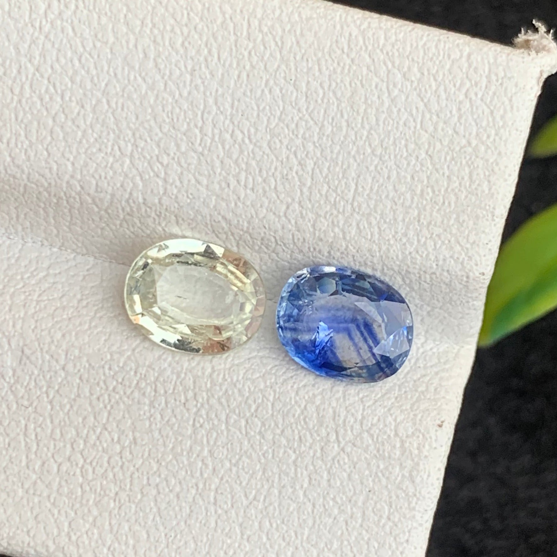 Reverse Sapphire ring
Reverse Sapphire pair