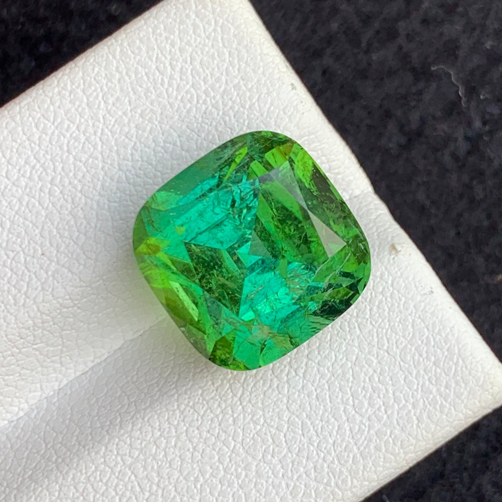 Bluish Green Tourmaline
Bluish Green Tourmaline jewelry