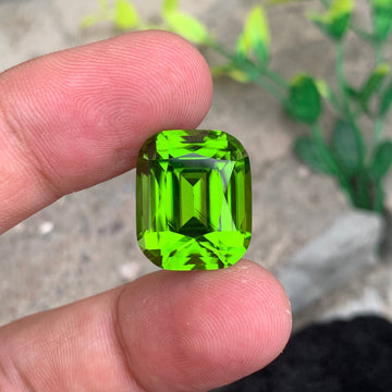Green Peridot ring
Green Peridot pendant