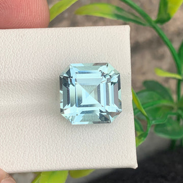 Aquamarine gemstone
Aquamarine jewelry