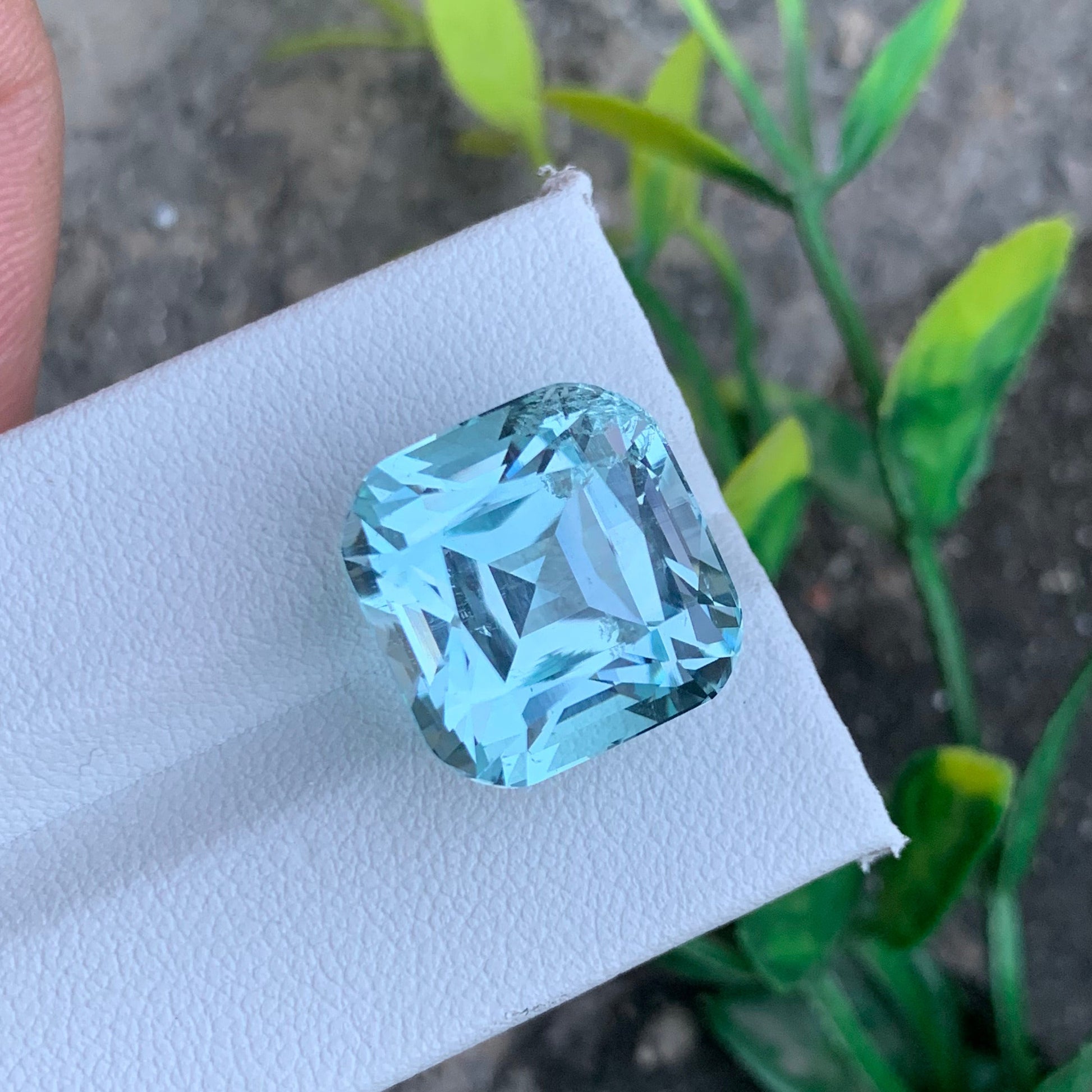 Blue Aquamarine gemstone
Blue Aquamarine jewelry