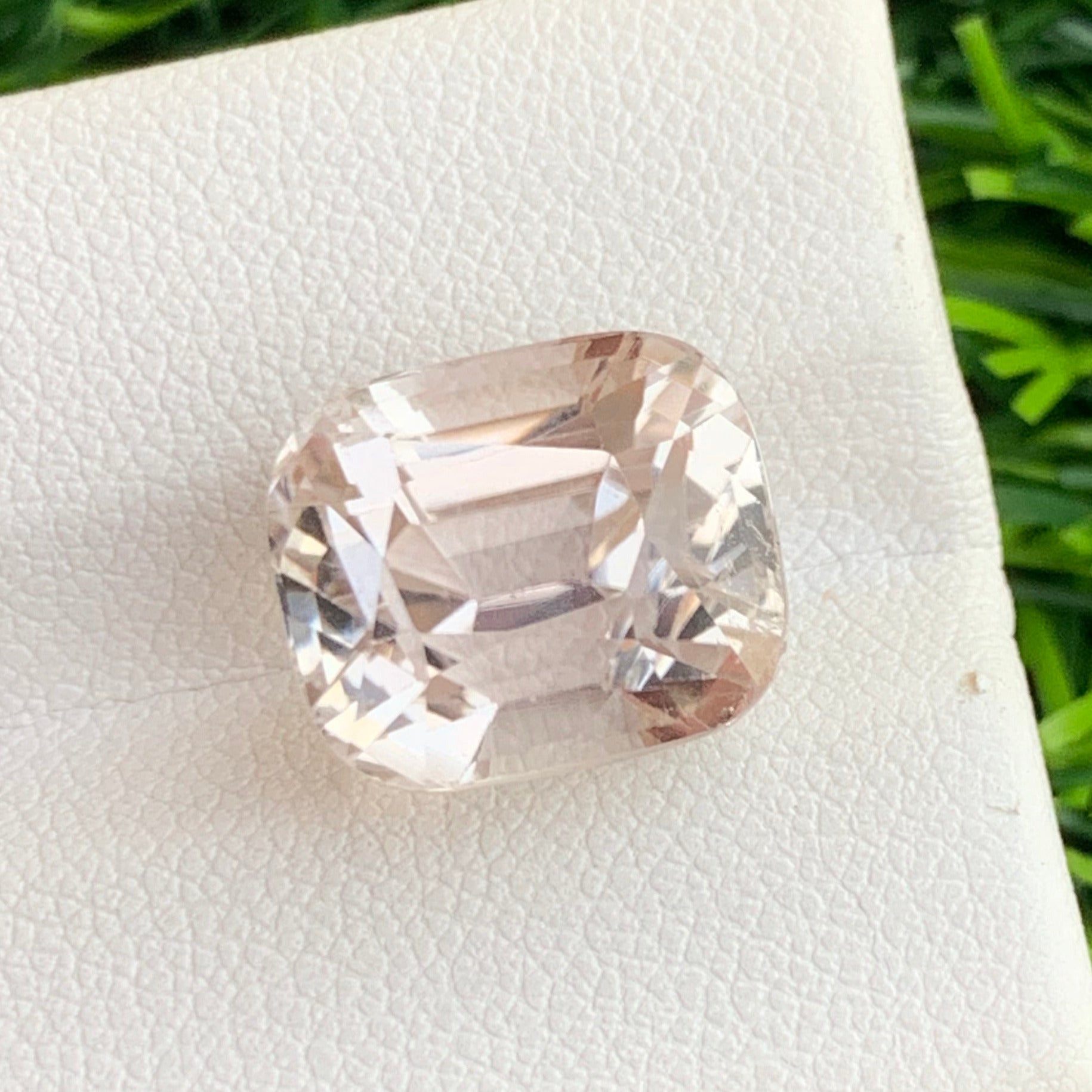 Skardu Topaz
Skardu Topaz jewelry