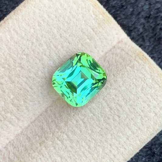 bluish green tourmaline
apple green tourmaline