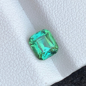 Bluish Green Tourmaline gemstone
Bluish Green Tourmaline jewelry