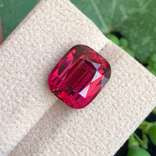 Pinkish Red Garnet gemstone
Pinkish Red Garnet jewelry
Pinkish Red Garnet gift