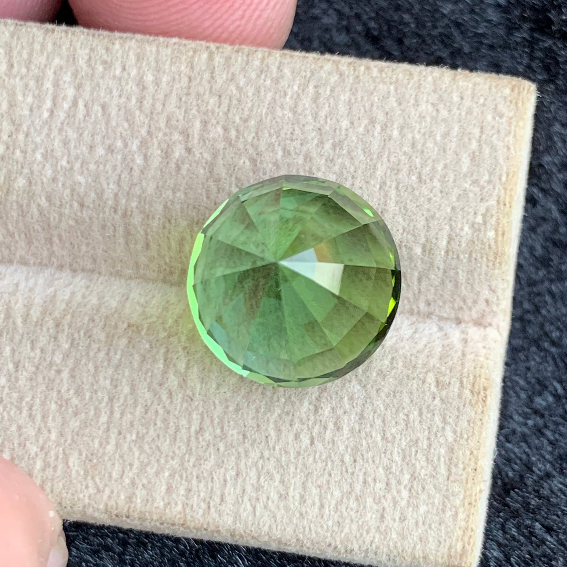 round tourmaline for jewelry