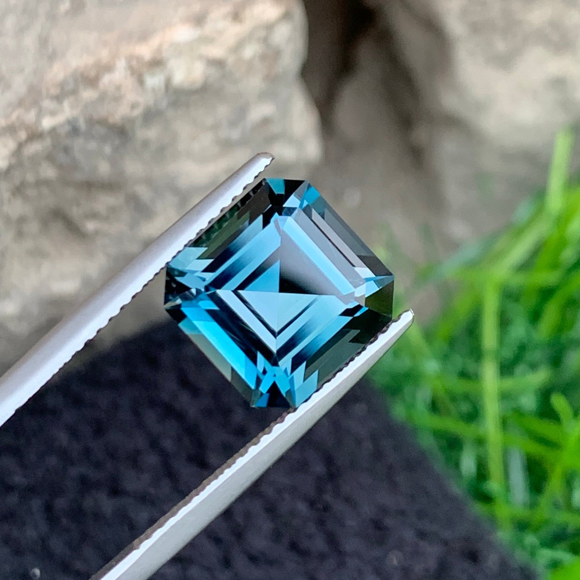 natural blue topaz