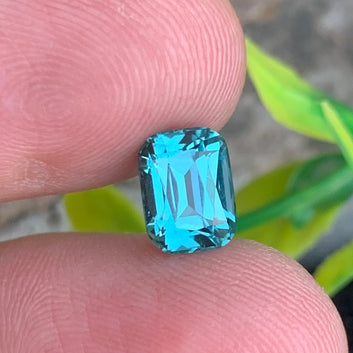 Lagoon Tourmaline ring
Lagoon Tourmaline pendant