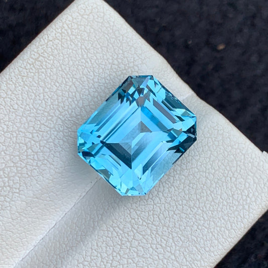 Swiss Blue Topaz Gemstone, 10.00 Carats Emerald Shape, Loose Swiss Topaz