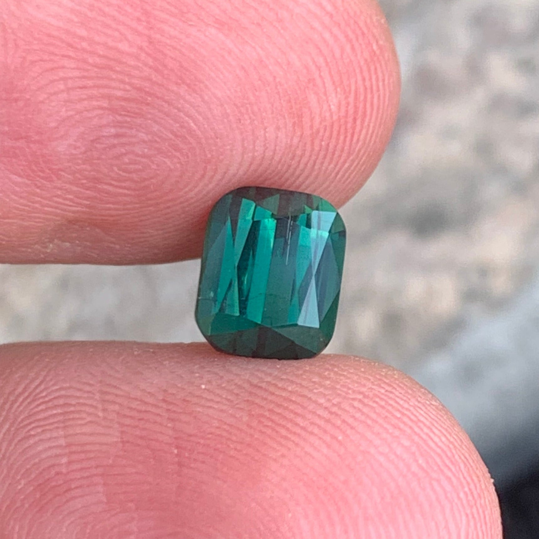 Bluish Green Tourmaline ring
Bluish Green Tourmaline pendant