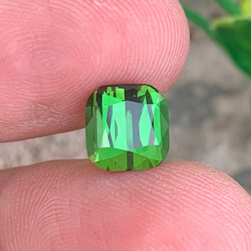 Yellow Green Tourmaline jewelry
Yellow Green Tourmaline pendant

