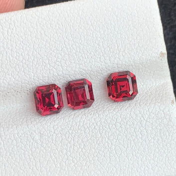 Rhodolite Garnet  set
Rhodolite Garnet lot
Rhodolite Garnet earrings