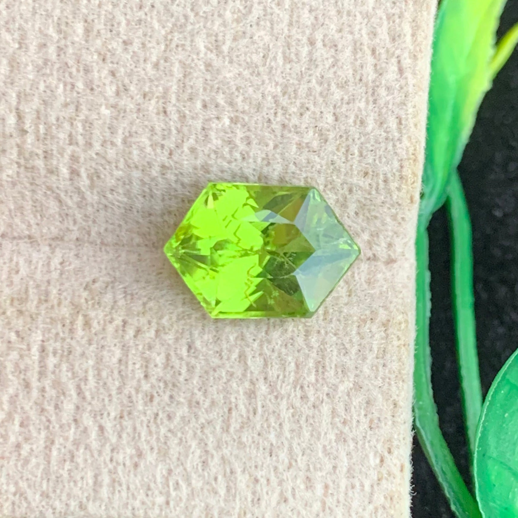 Green Peridot ring
Green Peridot pendant