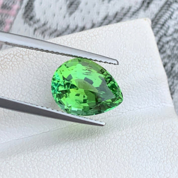 4.95 Carats Pear-Shaped Apple Green & Mint Green Tourmaline Gemstone