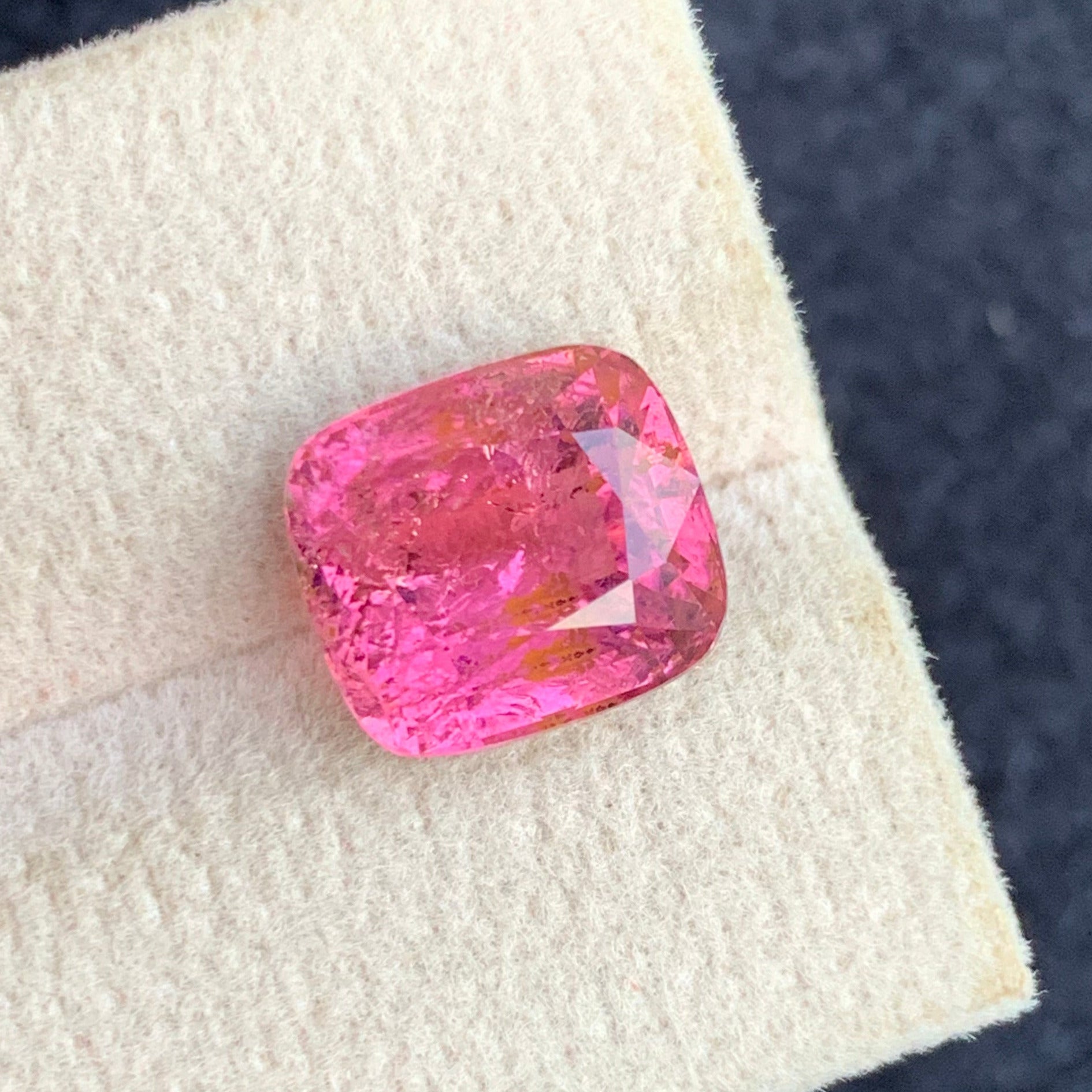 Natural Pink Tourmaline 
Natural Pink Tourmaline jewlery