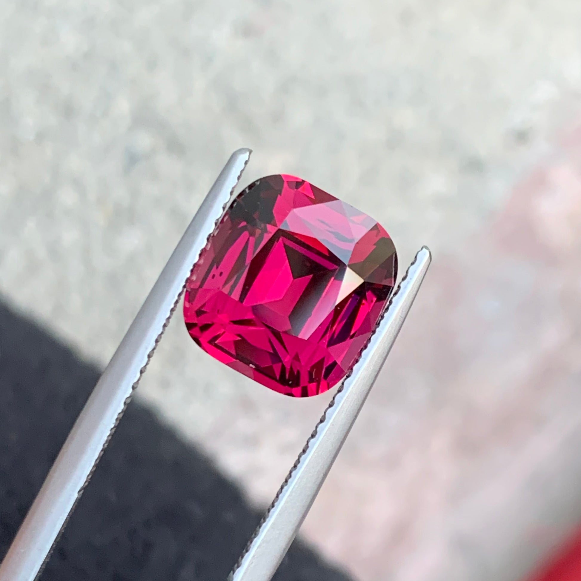 Loup Clean Umbalite Garnet