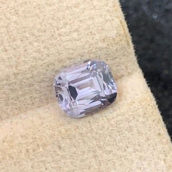 Gray Spinel ring
Gray Spinel pendant